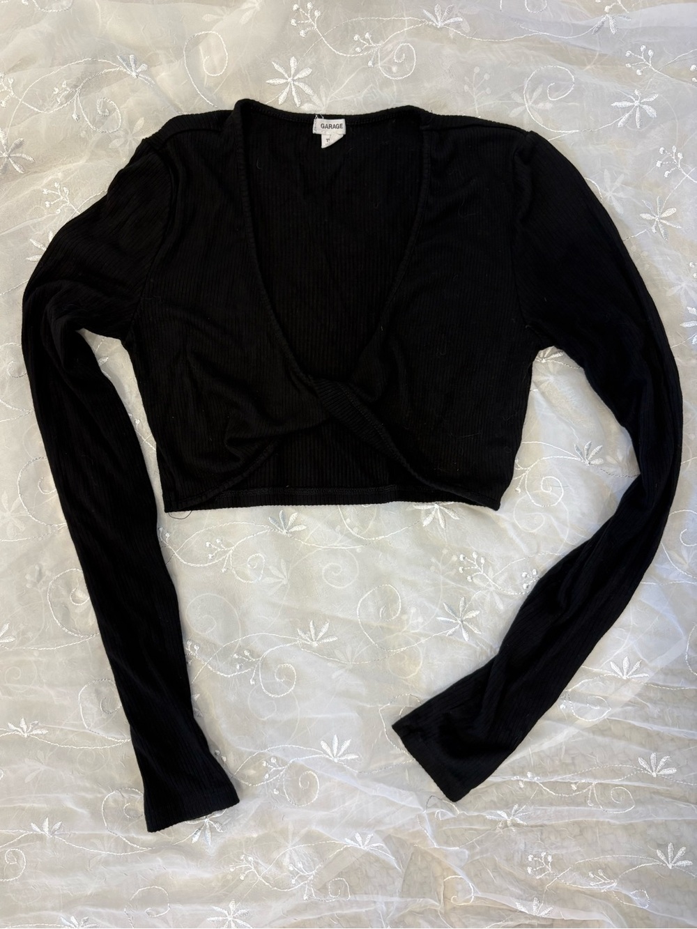 FREE WITH PURCHASE Garage Black Ribbed Long-Sleeve Twist Crop Top